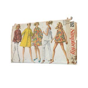 Simplicity Pattern 7652 Vintage 60s Maternity Swing Coat, Top, Tank OS